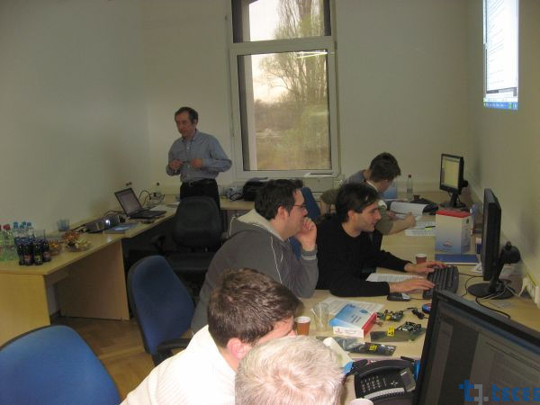 Kliknite za ogled veje slike (49,0 KB)